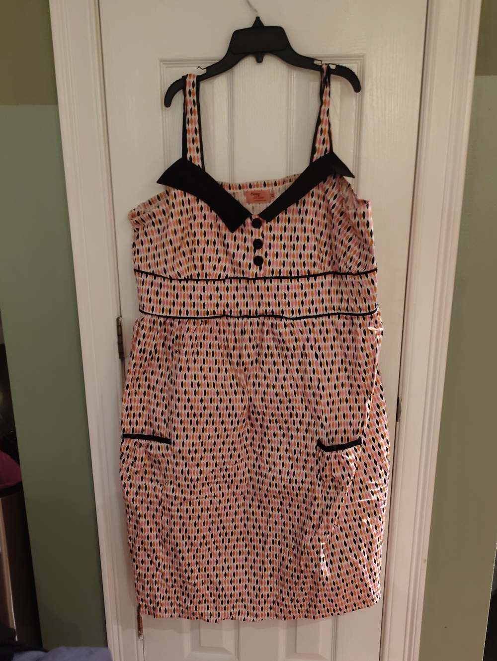 Sleeveless Pink Patterned Midi Dress with Black Trim
